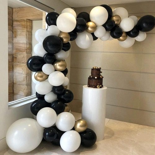 Balloons pillar in Dubai, majestic Moments Parties